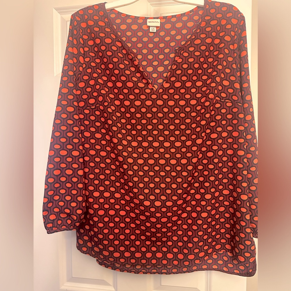 Women’s Merona dress shirt, 3/4 sleeve in burgundy/orange/navy pattern - size L